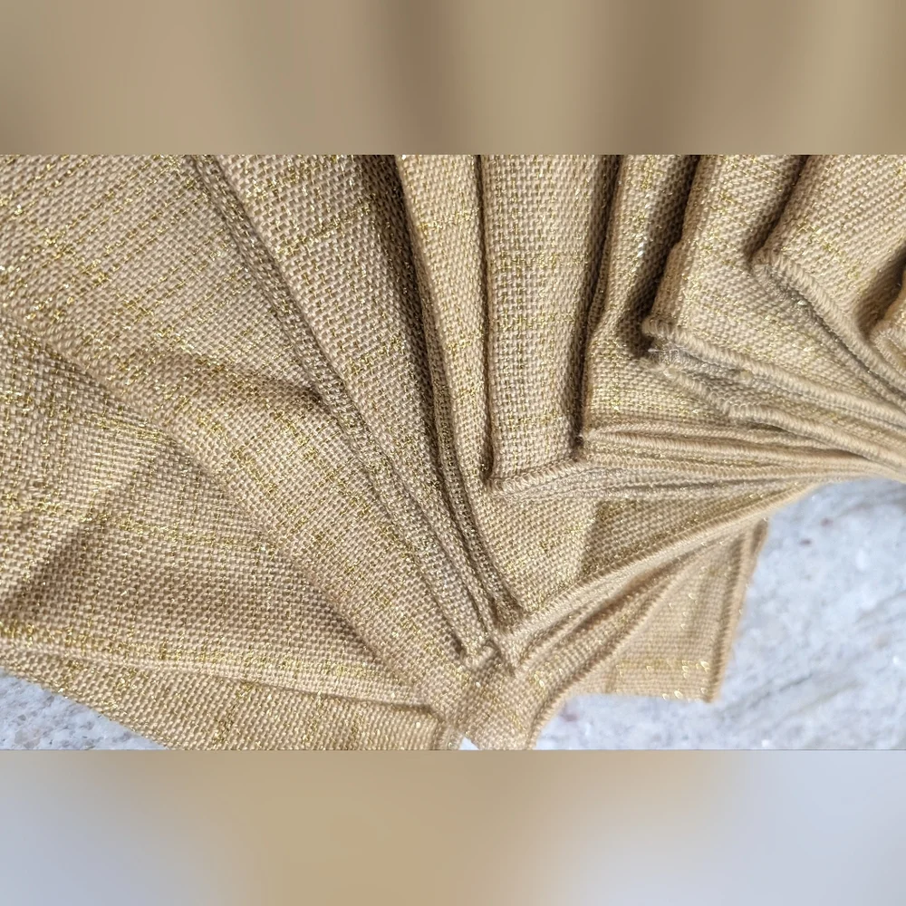 Ten Vtg Linen Blend Dinner Napkins Gold Metallic Thread Shimmer NEW Prima Vera